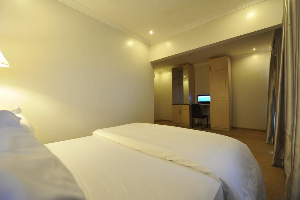 Gloria Hotel Kigali Dış mekan fotoğraf